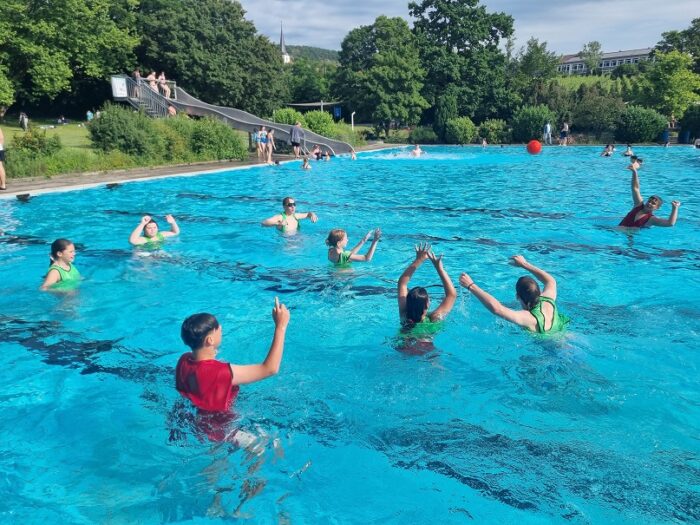 Schwimmbadfest1